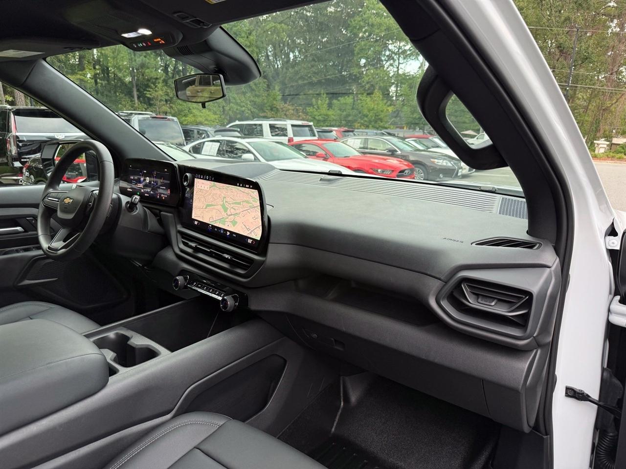 Chevrolet Silverado EV  2026