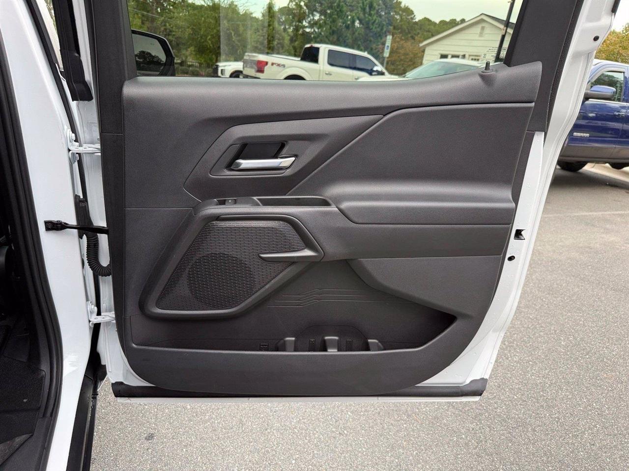 Chevrolet Silverado EV  2026