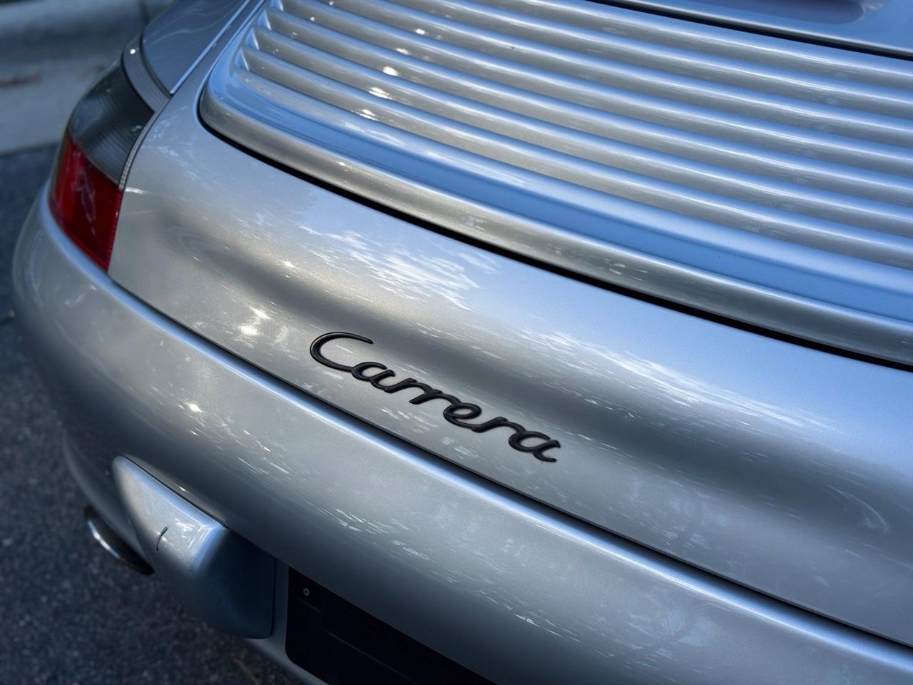 Porsche 911  2004