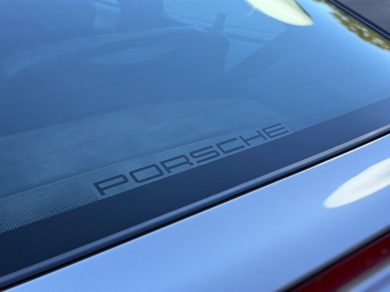 Porsche 911  2004