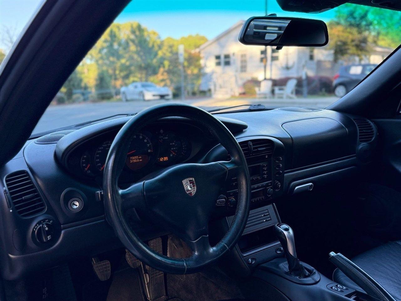 Porsche 911  2004