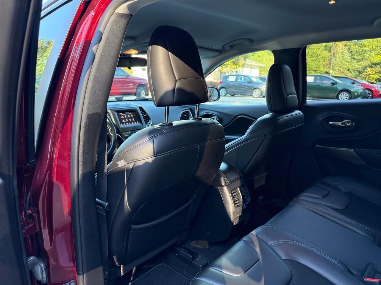 Jeep Cherokee  2019