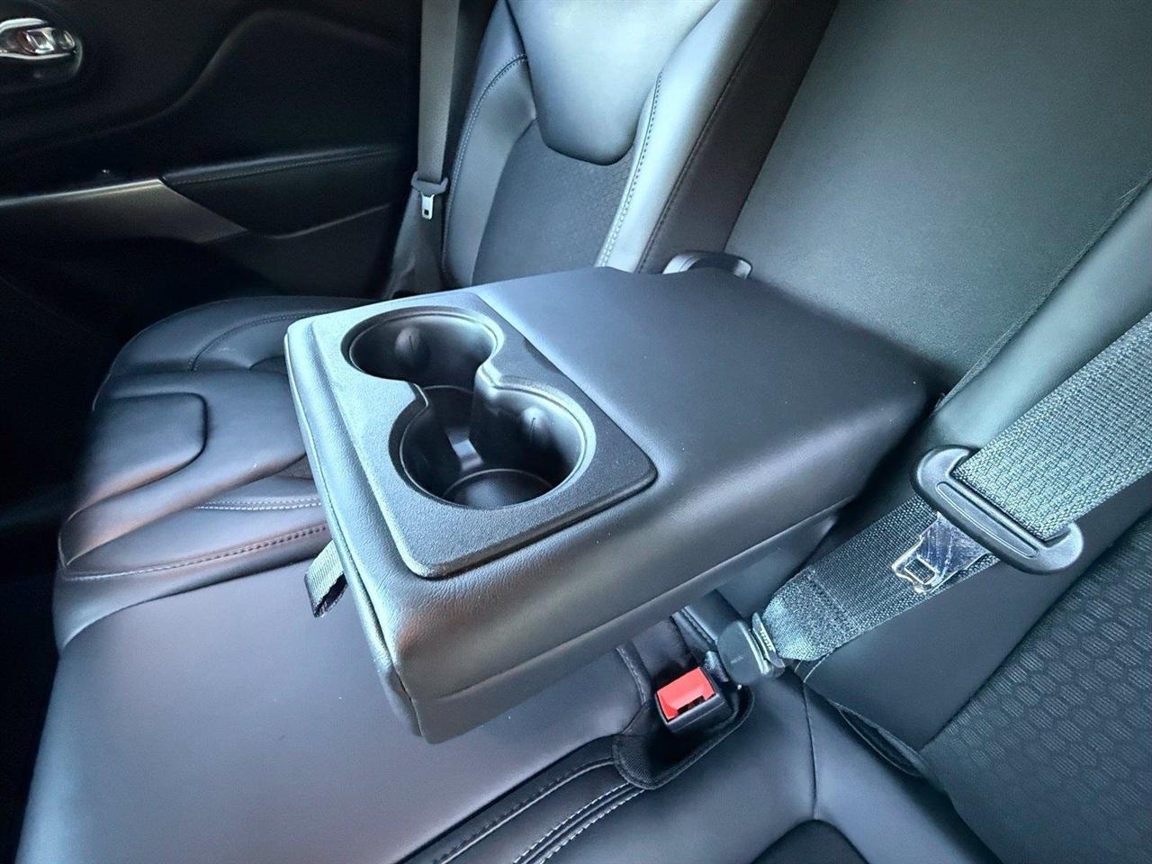 Jeep Cherokee  2019