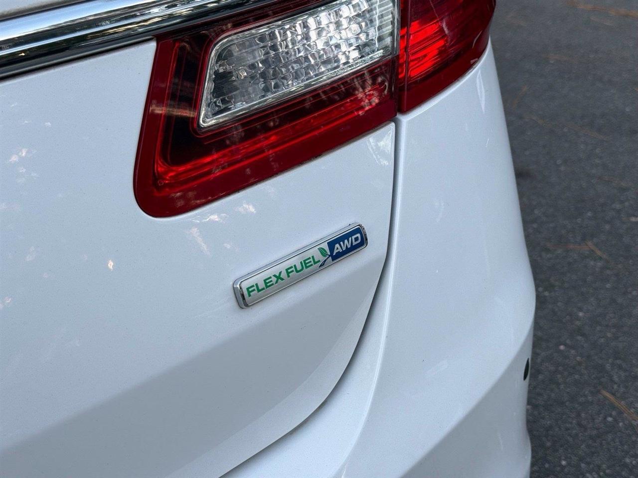 Ford Taurus  2017