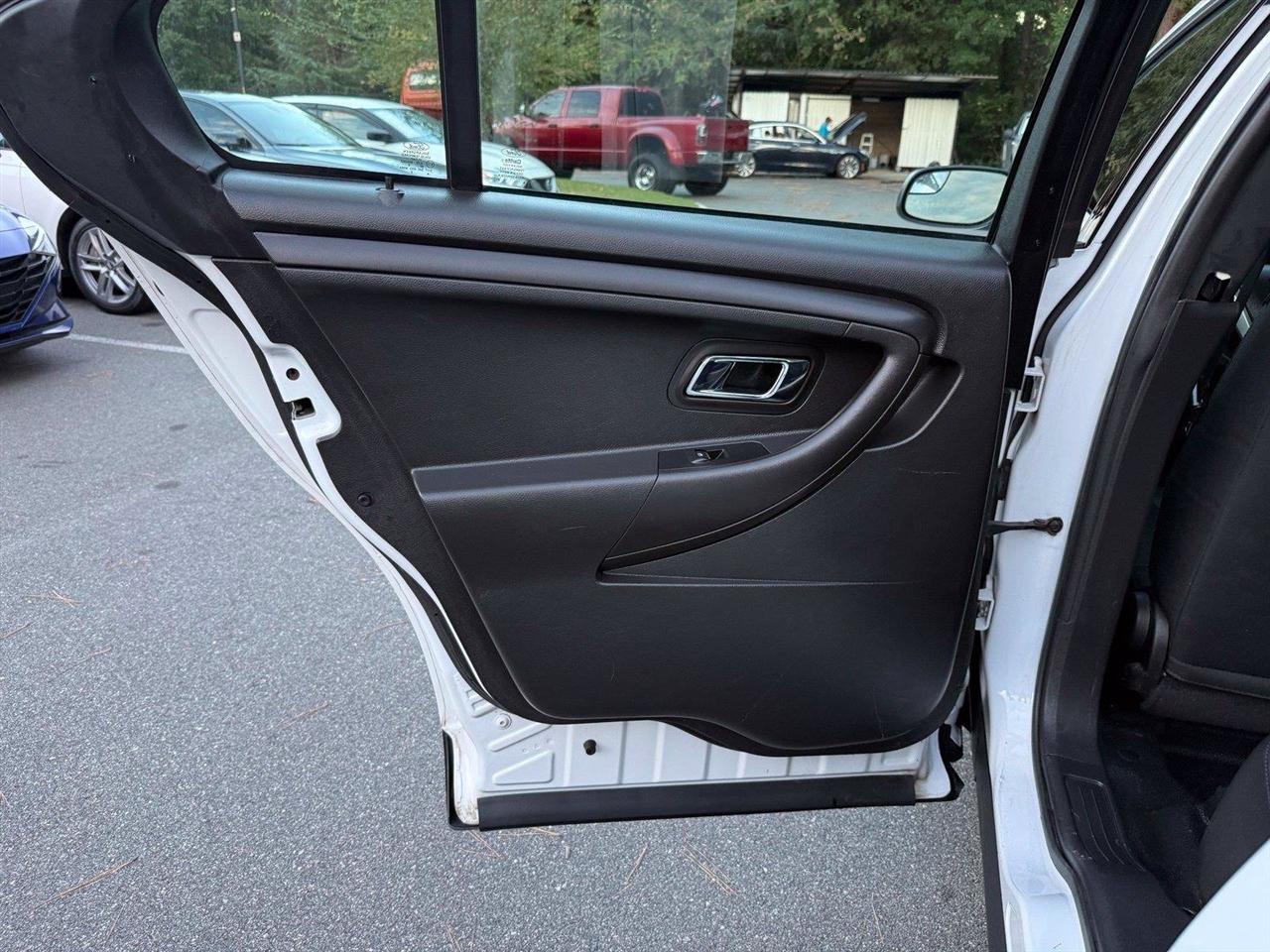 Ford Taurus  2017