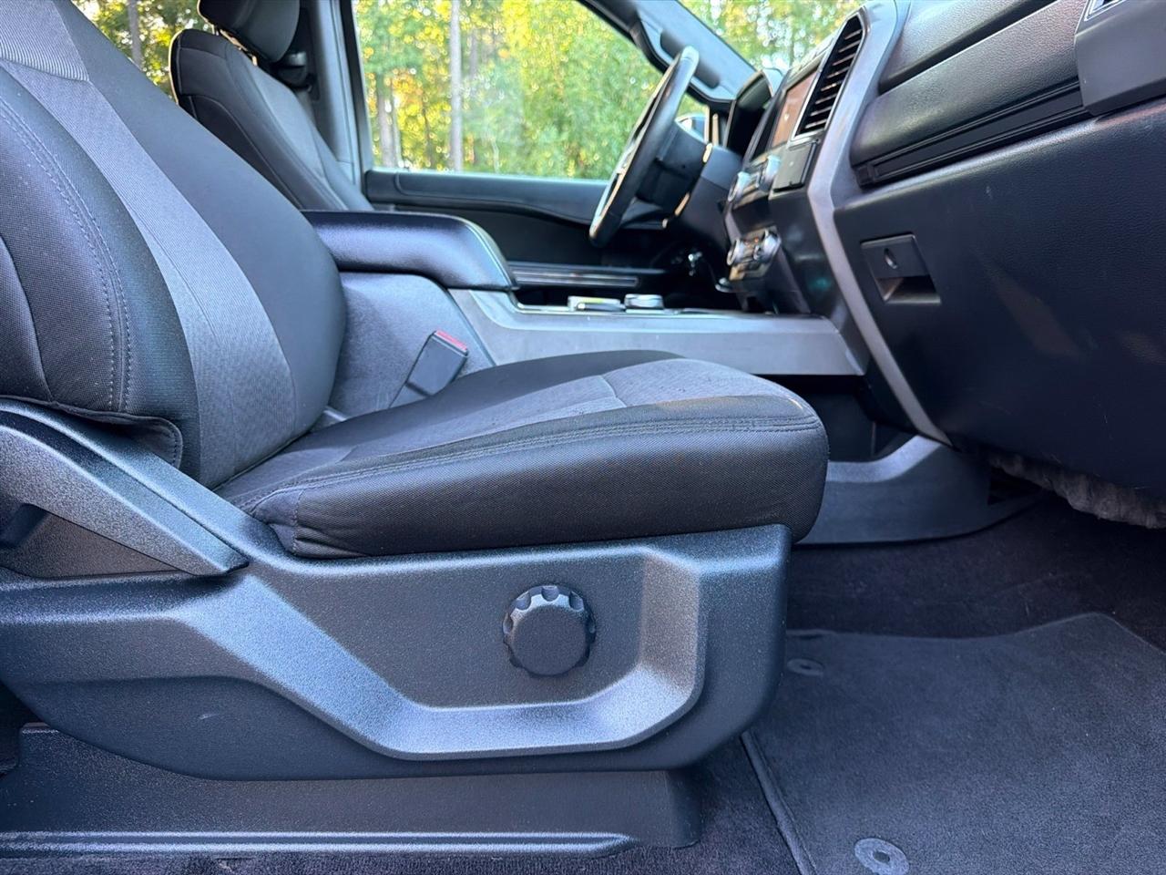 Ford Expedition  2020