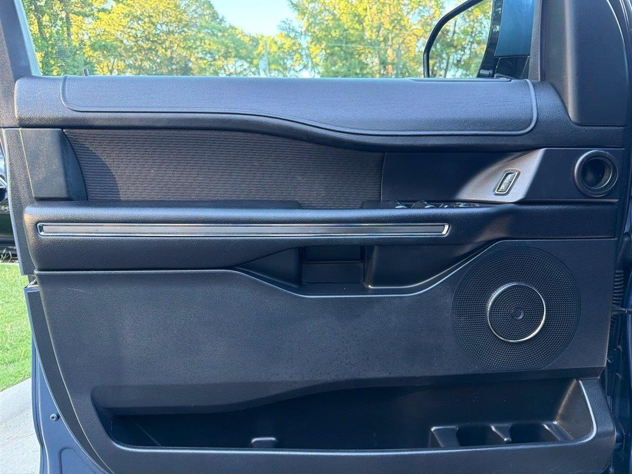 Ford Expedition  2020