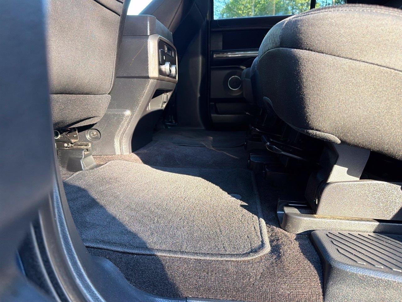 Ford Expedition  2020