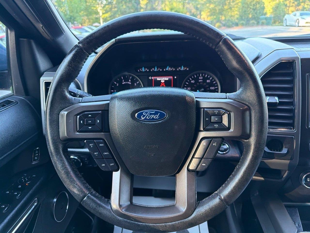 Ford Expedition  2020