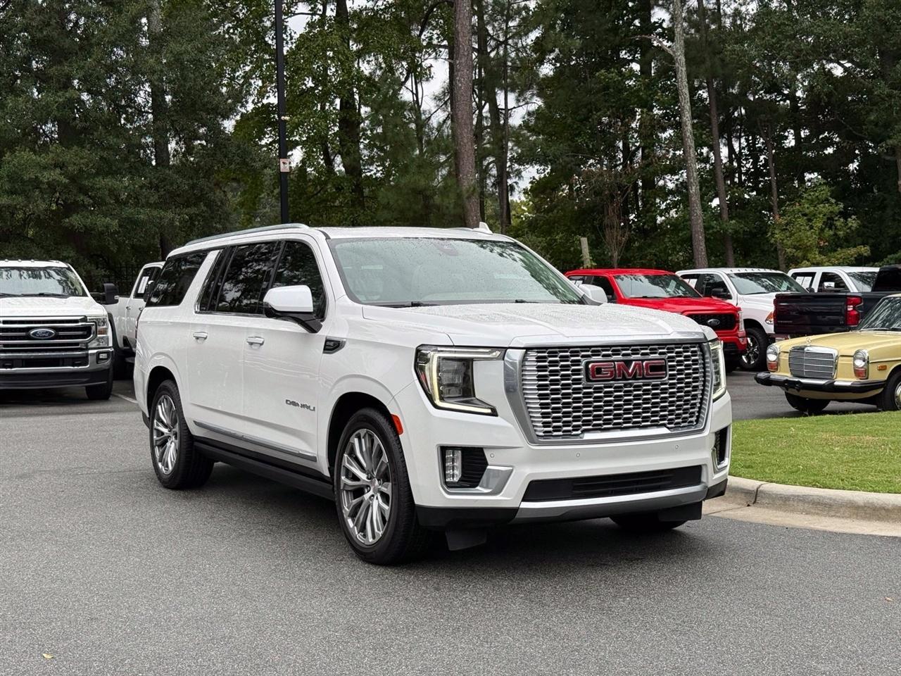 GMC Yukon XL  2021
