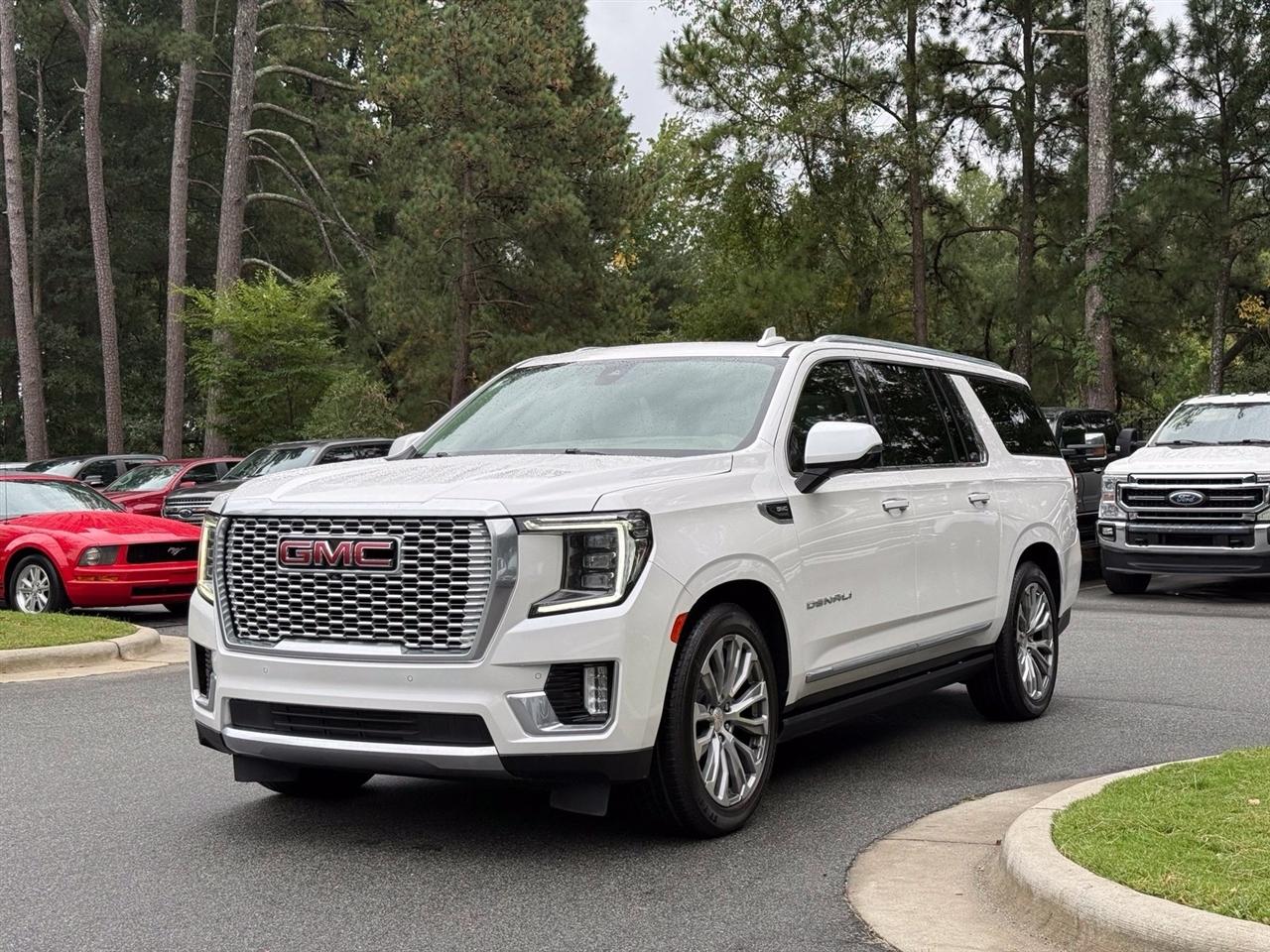 GMC Yukon XL  2021