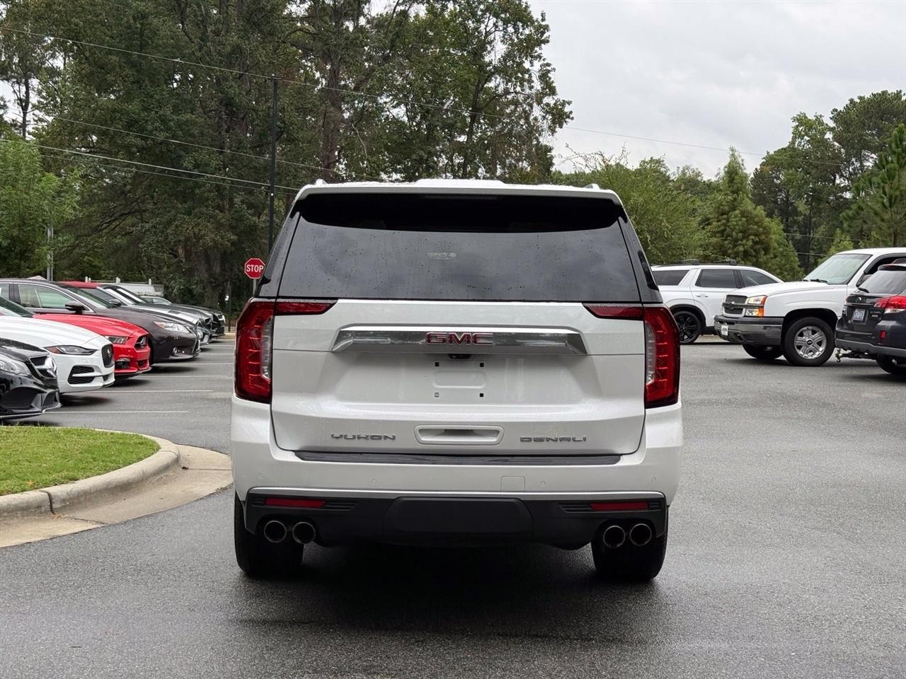 GMC Yukon XL  2021