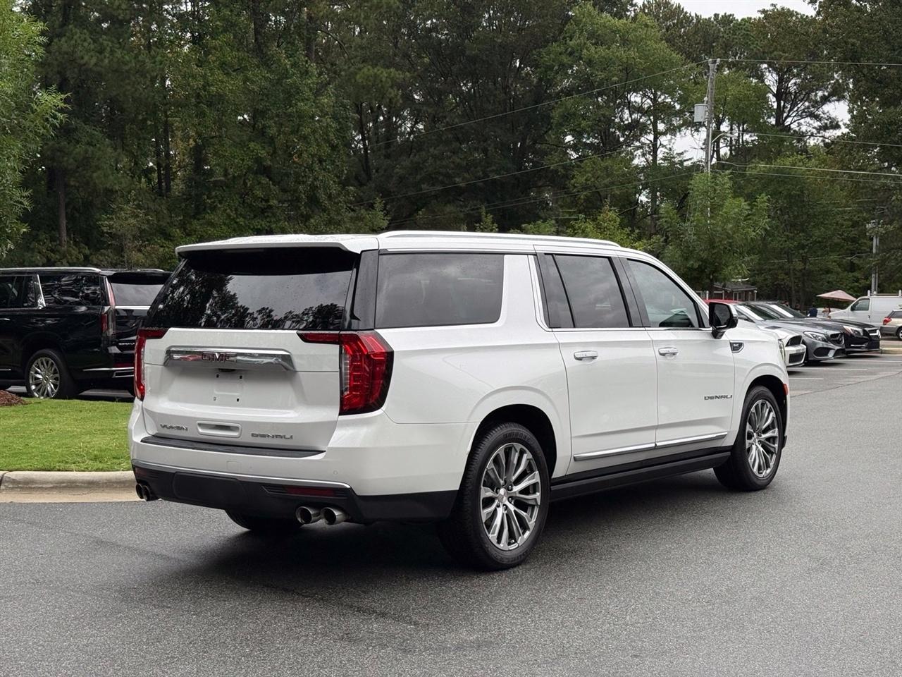 GMC Yukon XL  2021