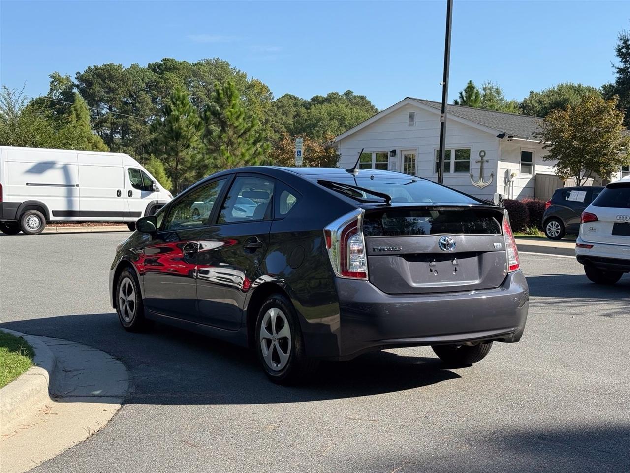 Toyota Prius  2013
