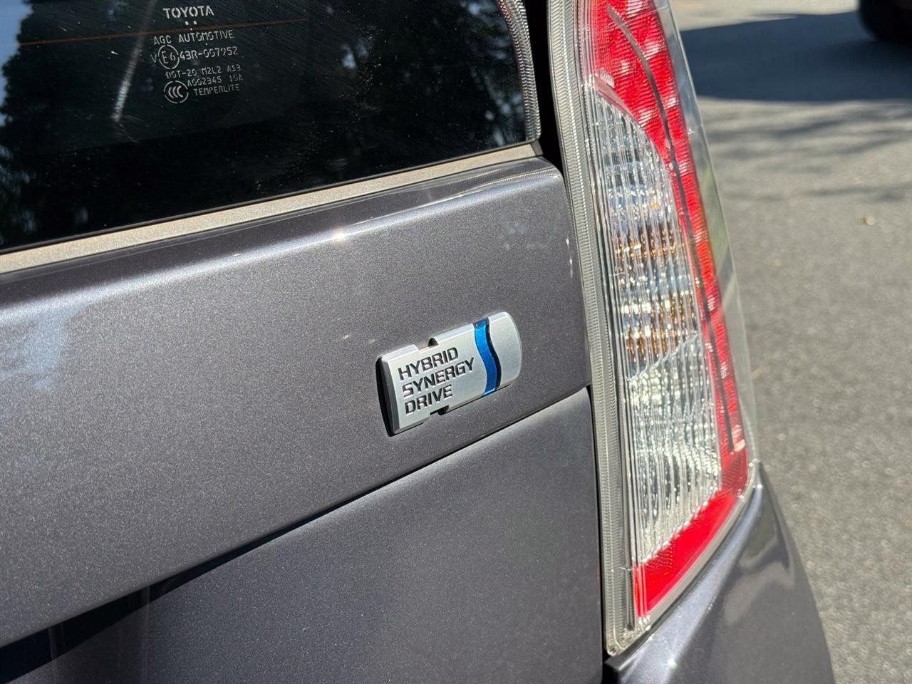 Toyota Prius  2013
