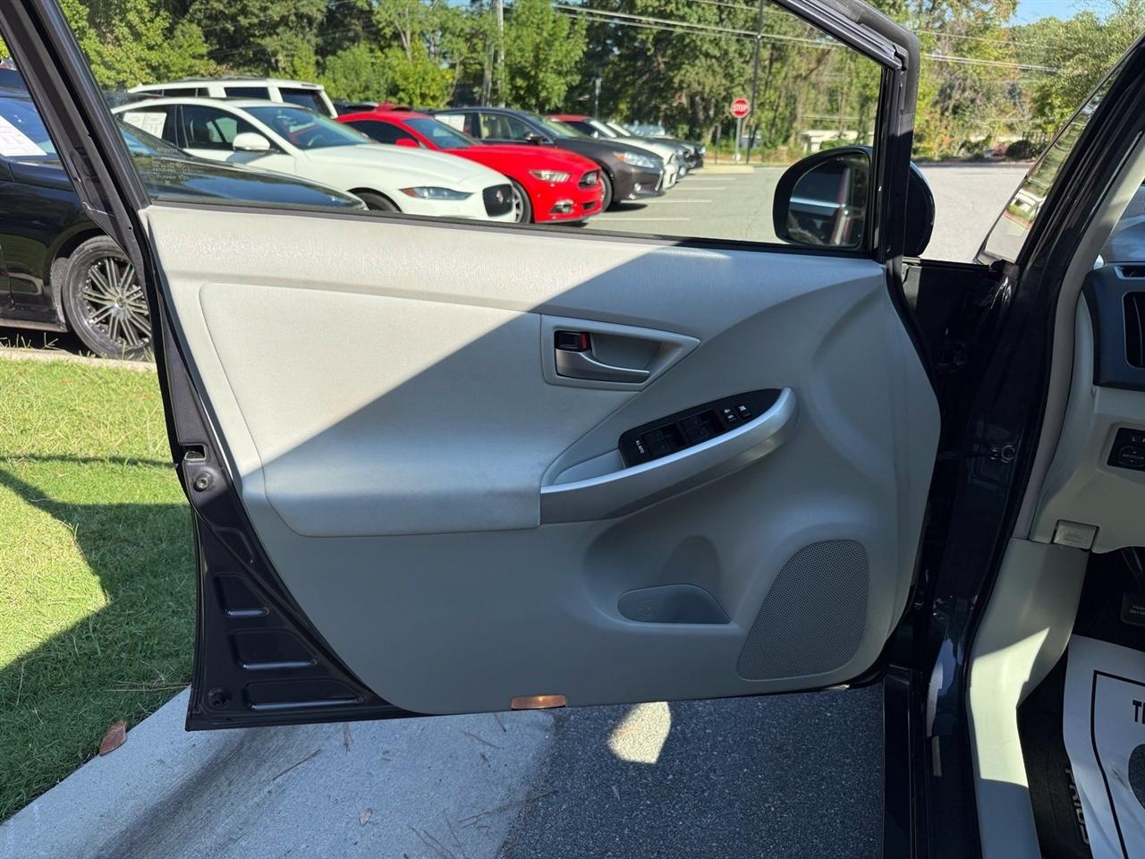 Toyota Prius  2013