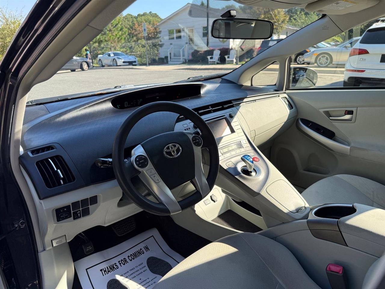 Toyota Prius  2013
