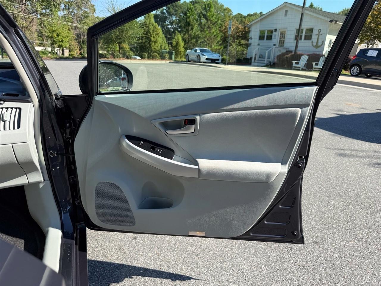Toyota Prius  2013