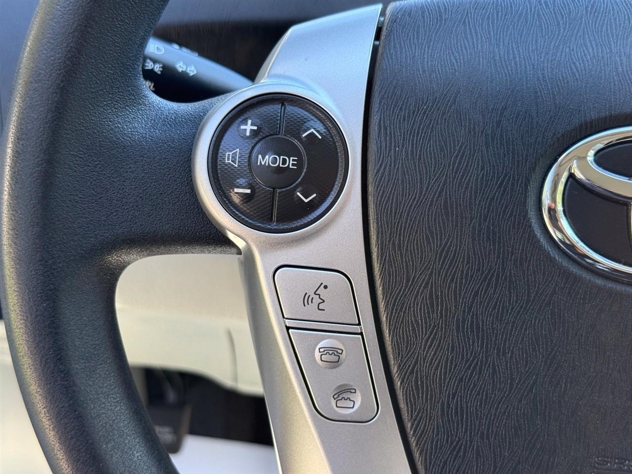 Toyota Prius  2013