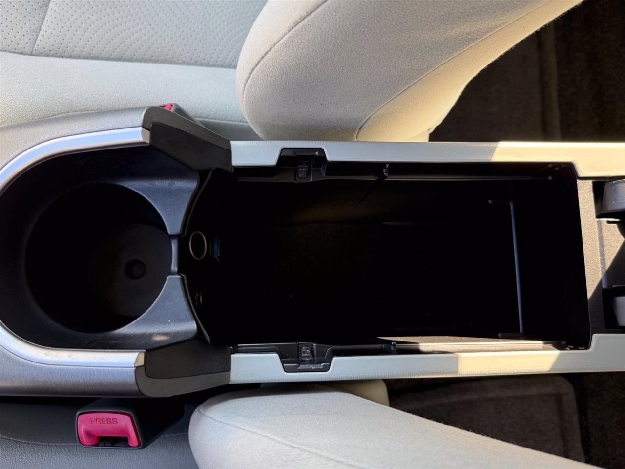 Toyota Prius  2013