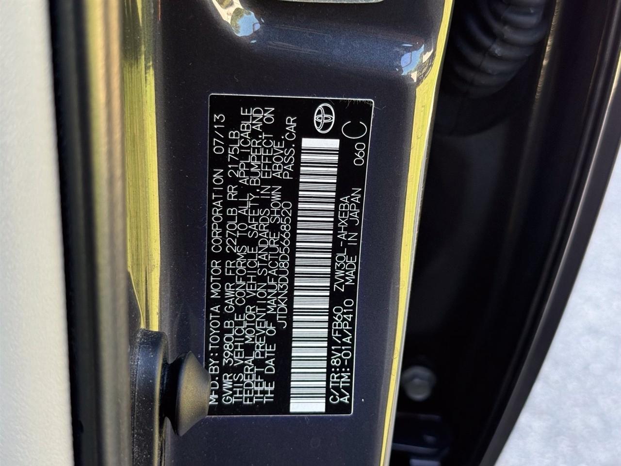 Toyota Prius  2013