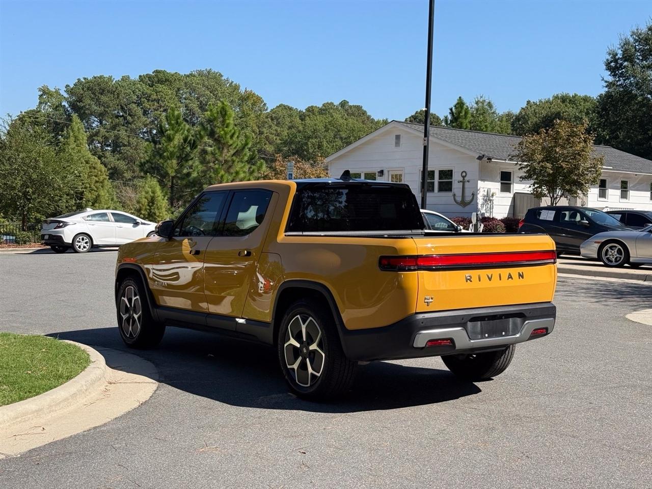 Rivian R1T  2023