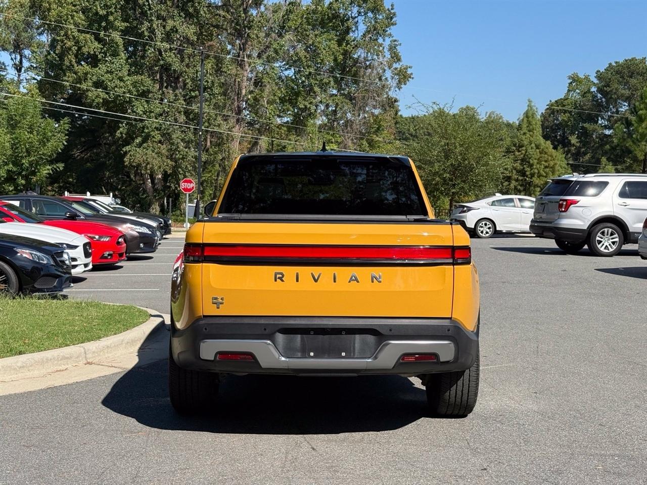 Rivian R1T  2023