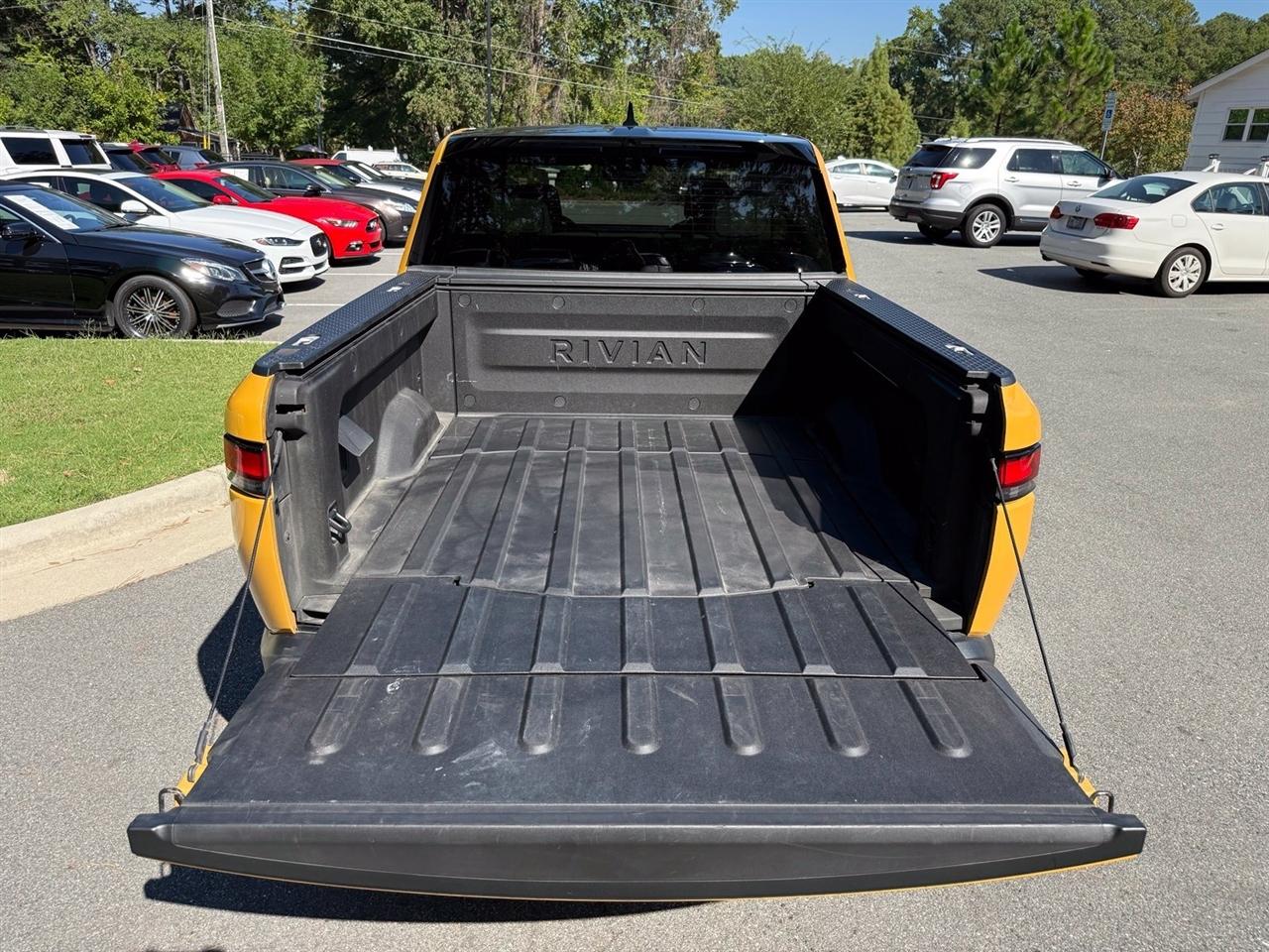 Rivian R1T  2023