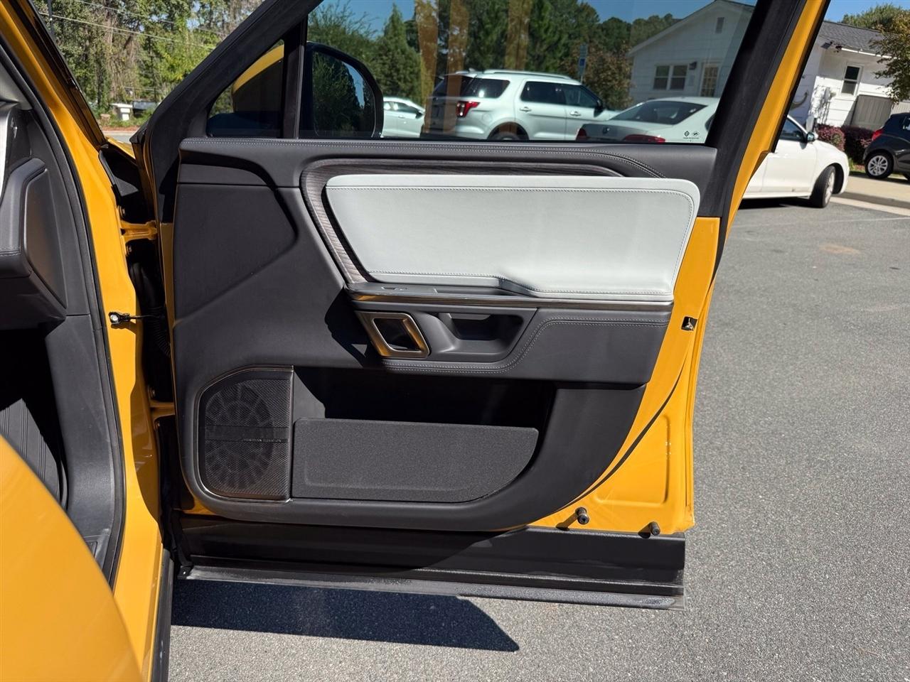 Rivian R1T  2023