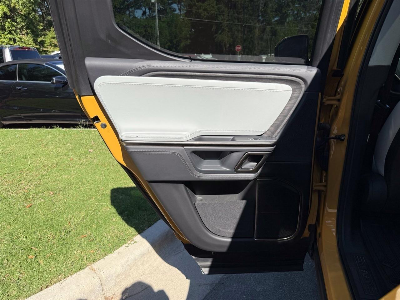 Rivian R1T  2023