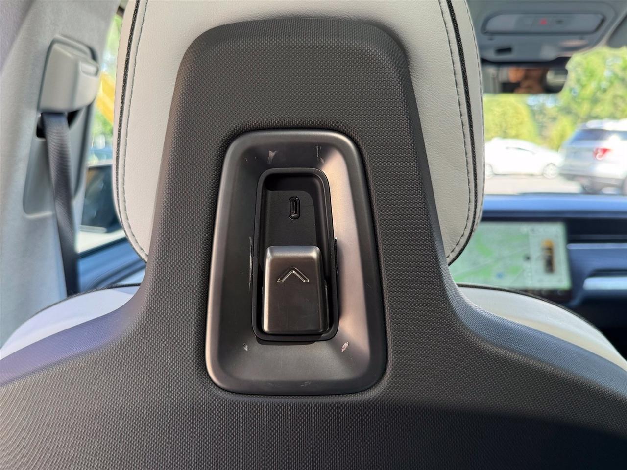 Rivian R1T  2023