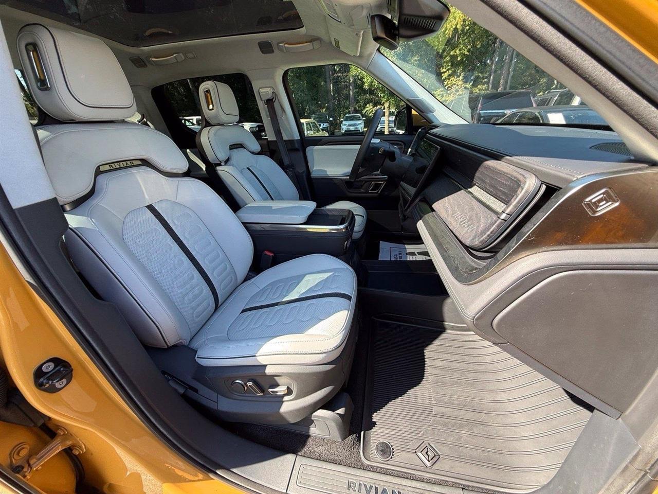 Rivian R1T  2023