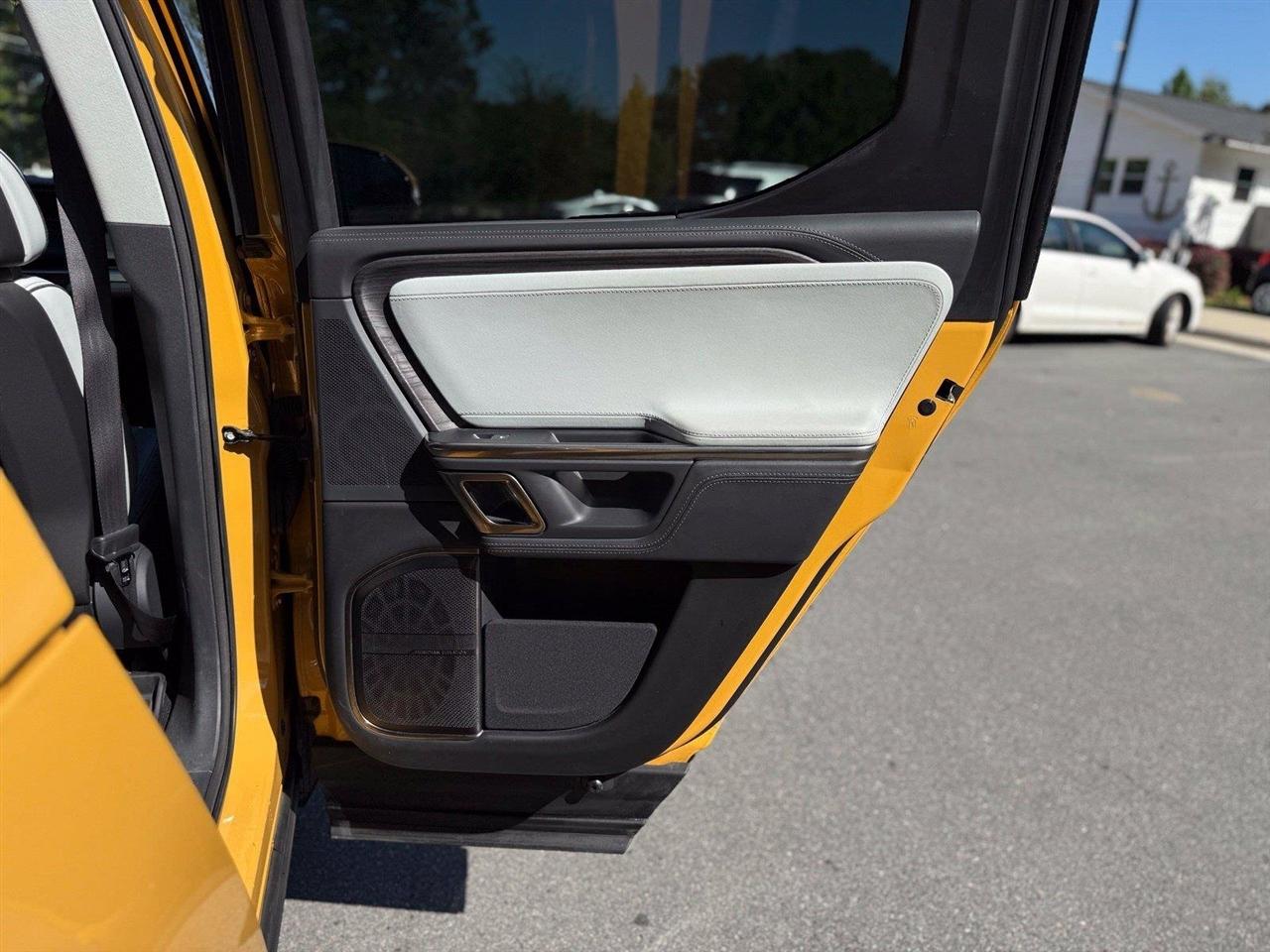 Rivian R1T  2023