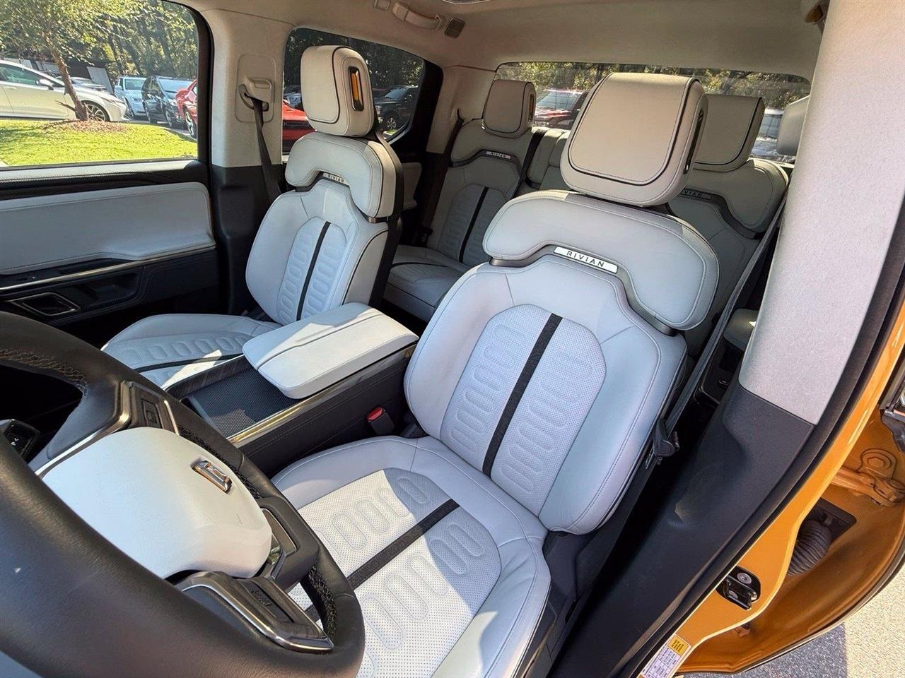 Rivian R1T  2023
