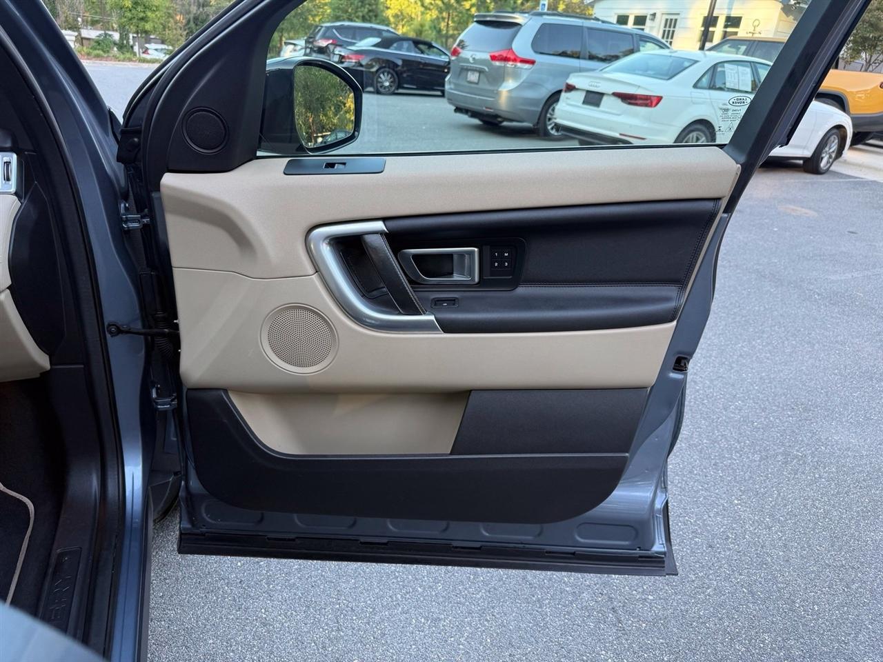Land Rover Discovery Sport  2018