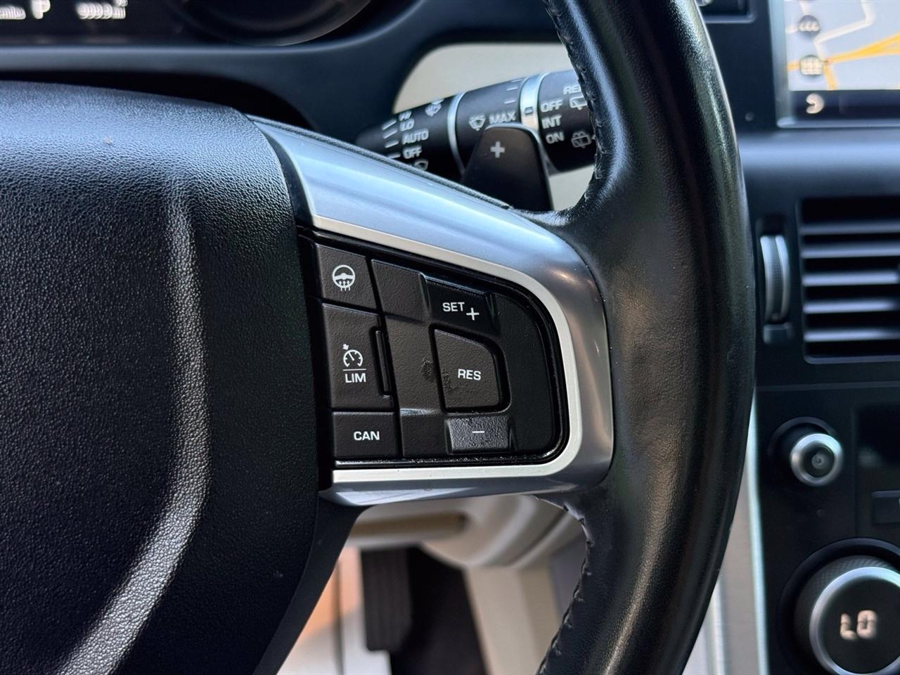 Land Rover Discovery Sport  2018
