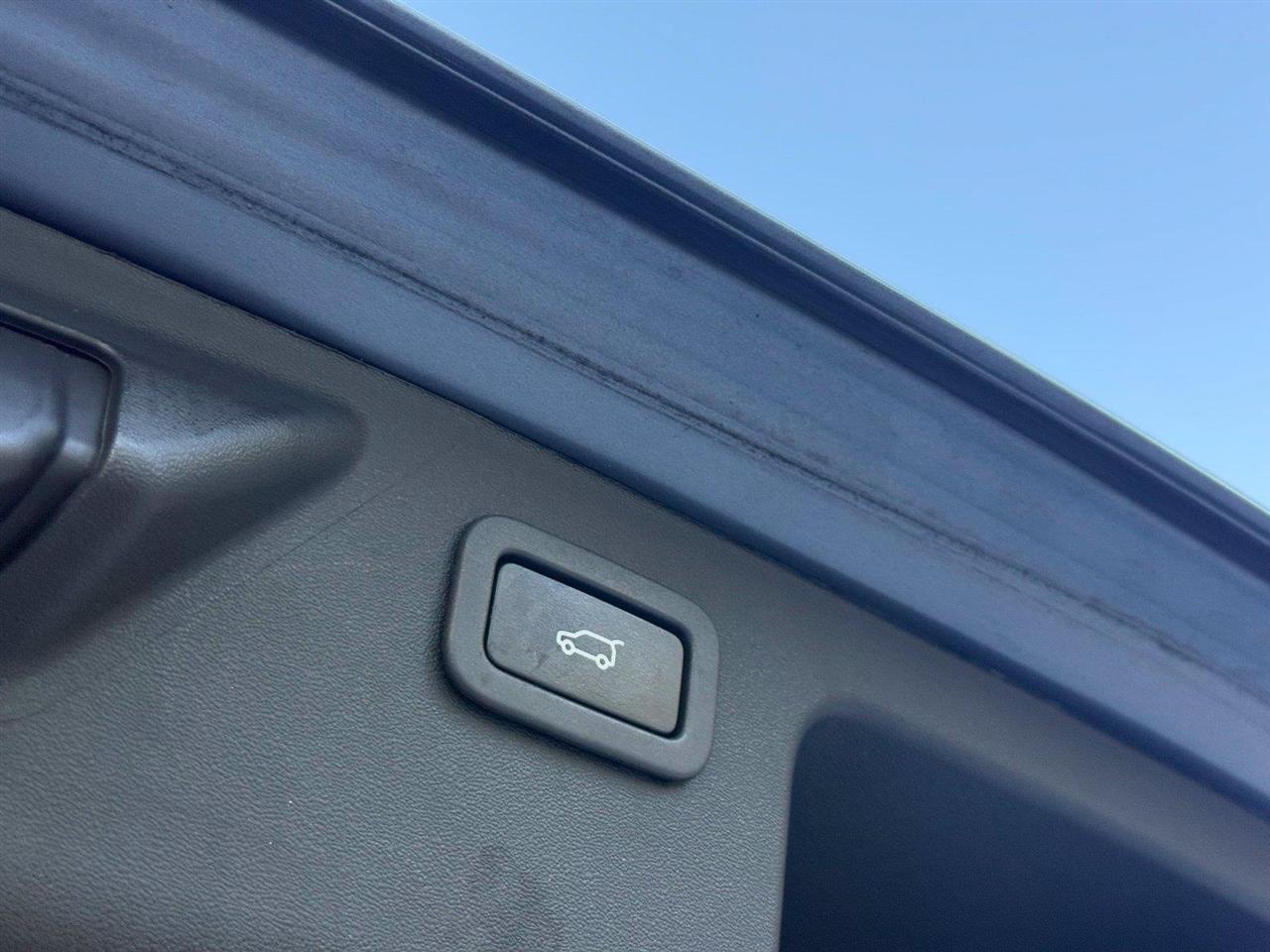 Land Rover Discovery Sport  2018
