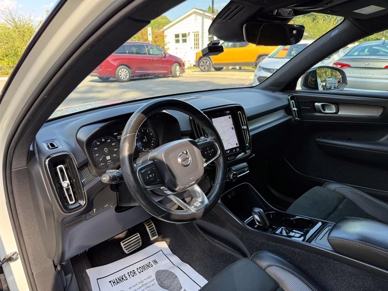 Volvo XC40  2019