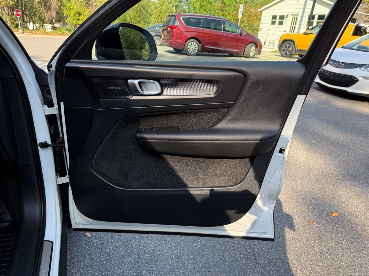 Volvo XC40  2019