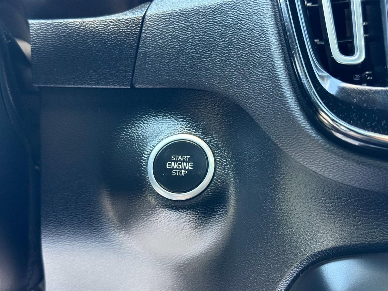 Volvo XC40  2019