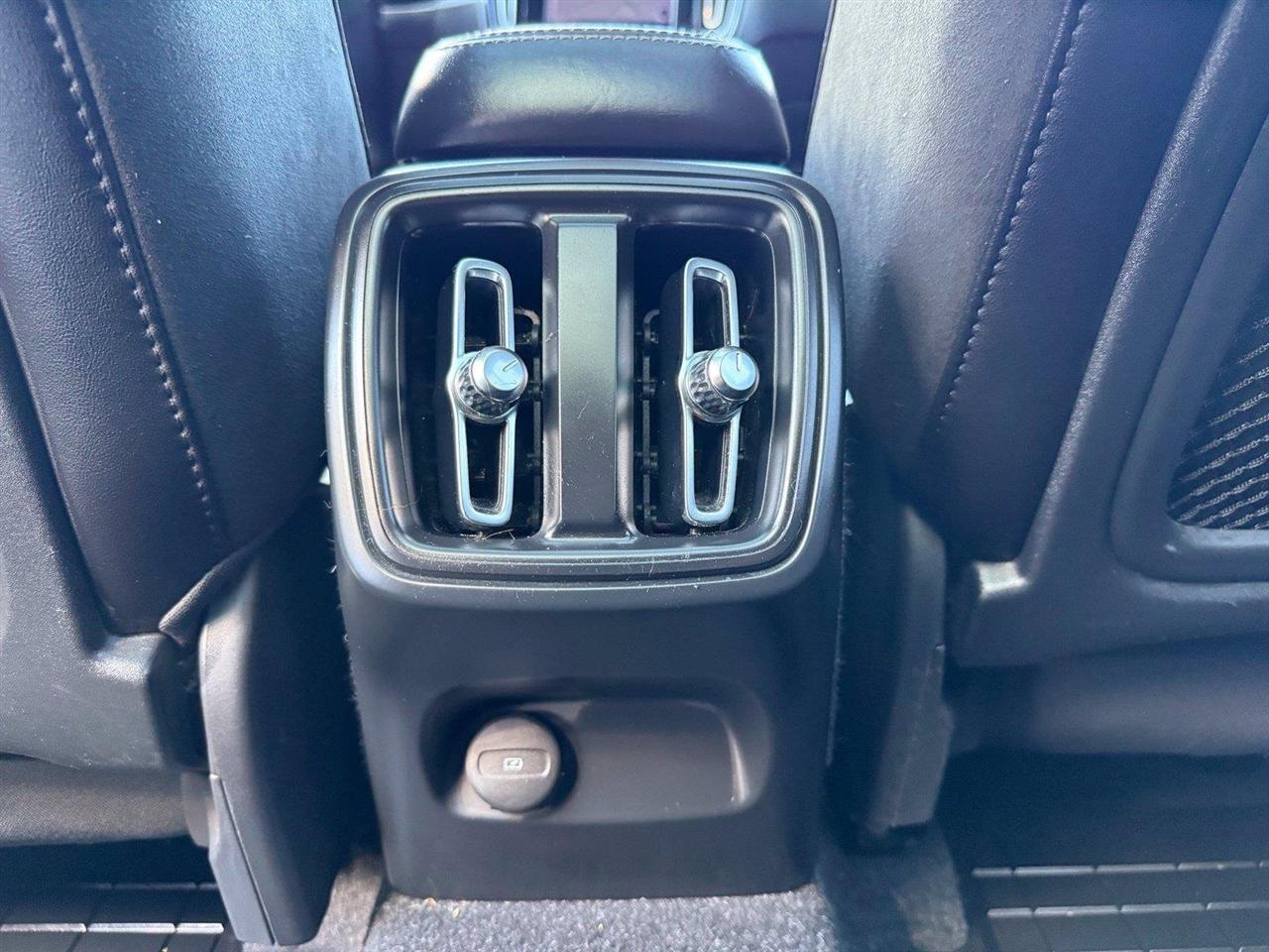 Volvo XC40  2019