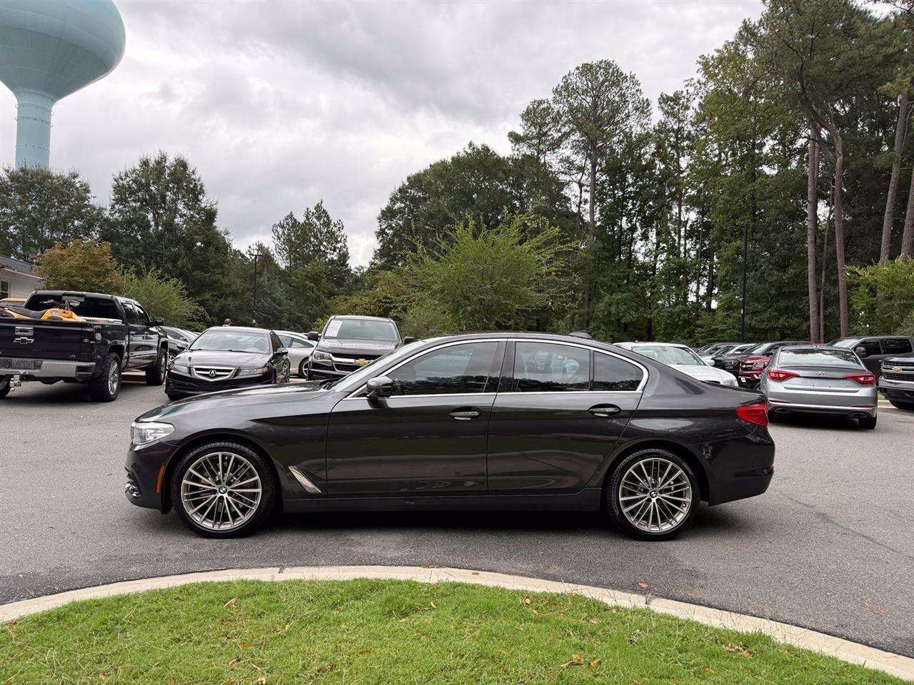 BMW 5-Series  2018