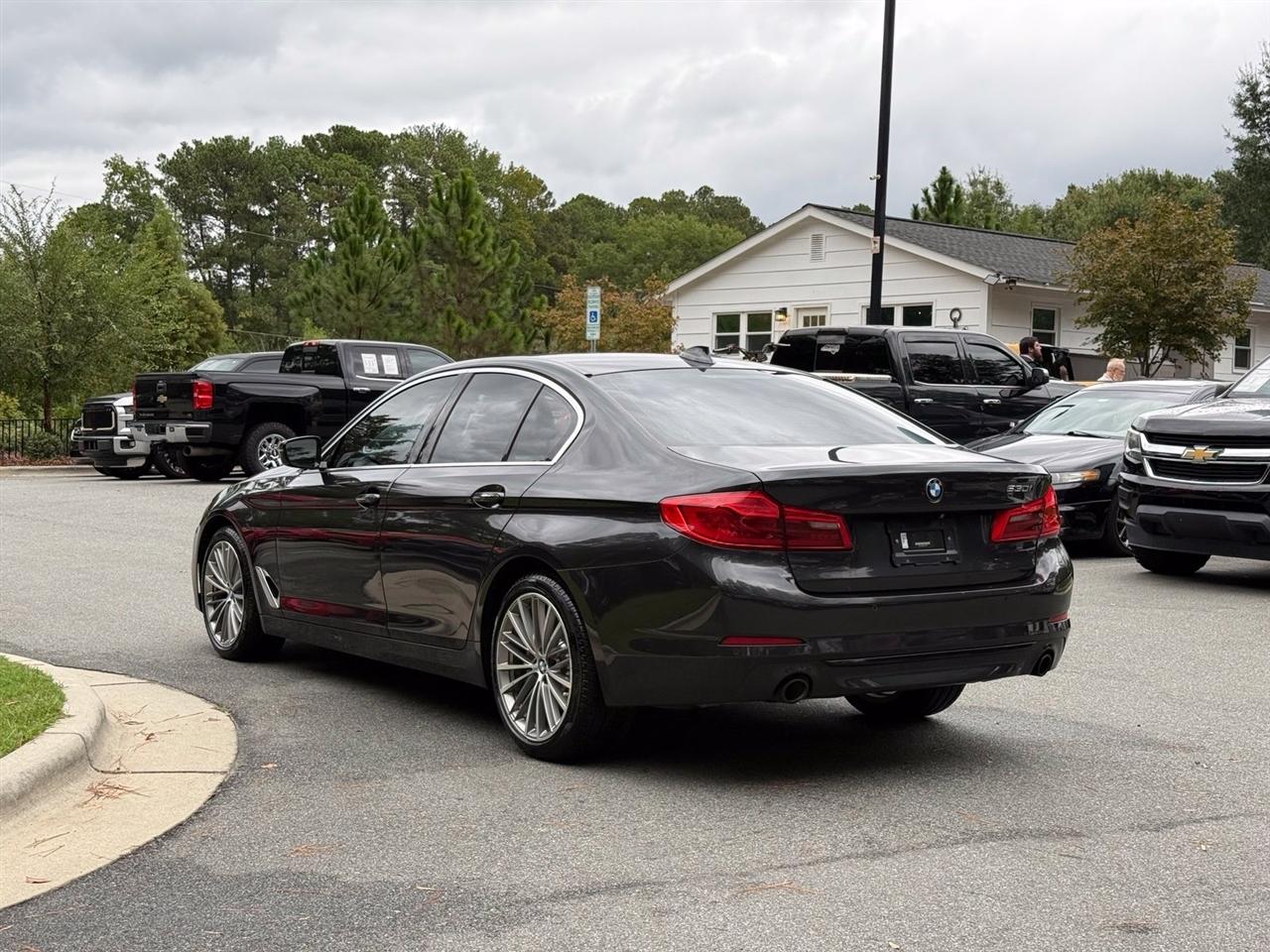 BMW 5-Series  2018