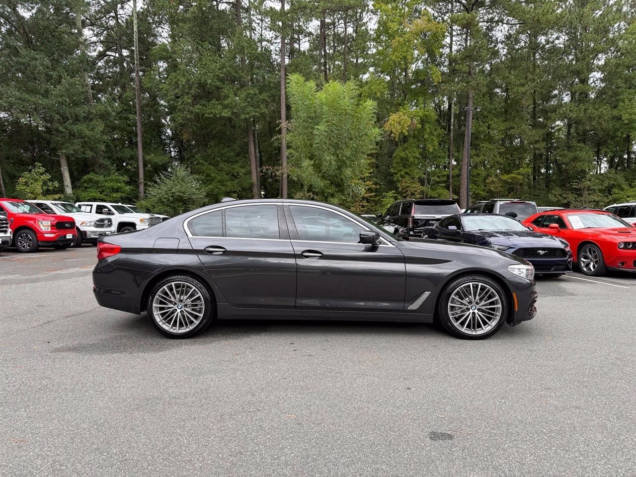 BMW 5-Series  2018