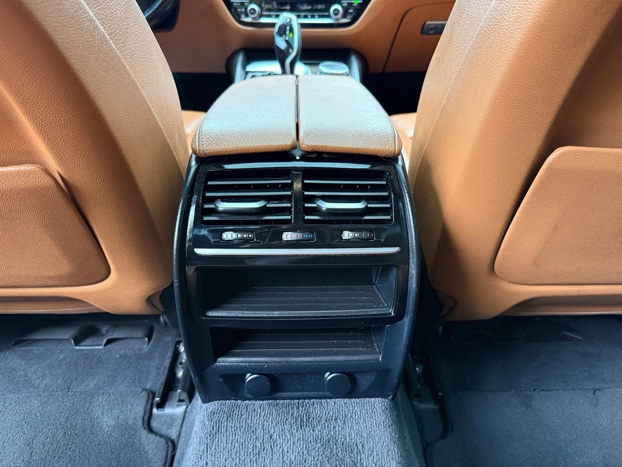 BMW 5-Series  2018