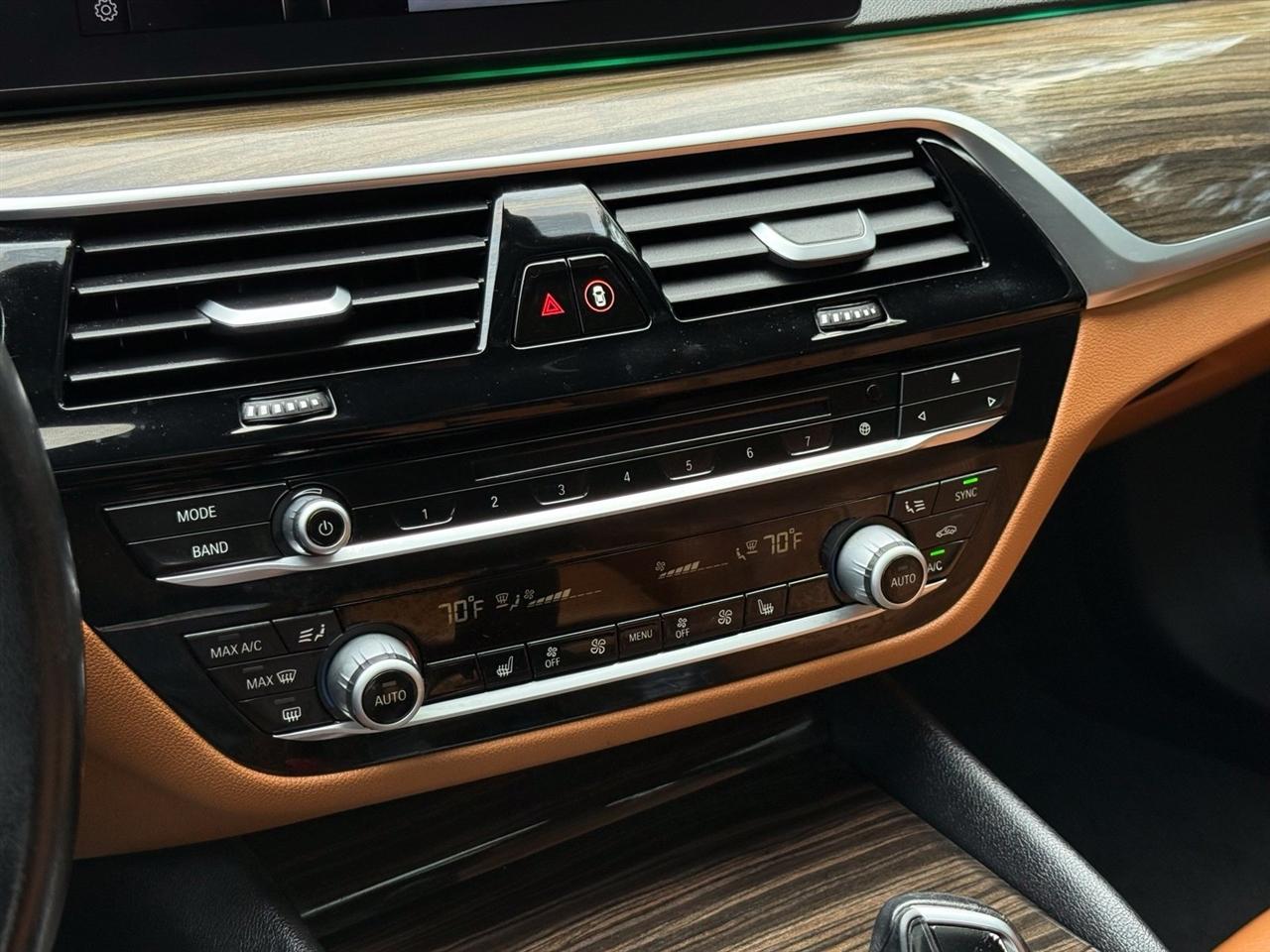 BMW 5-Series  2018