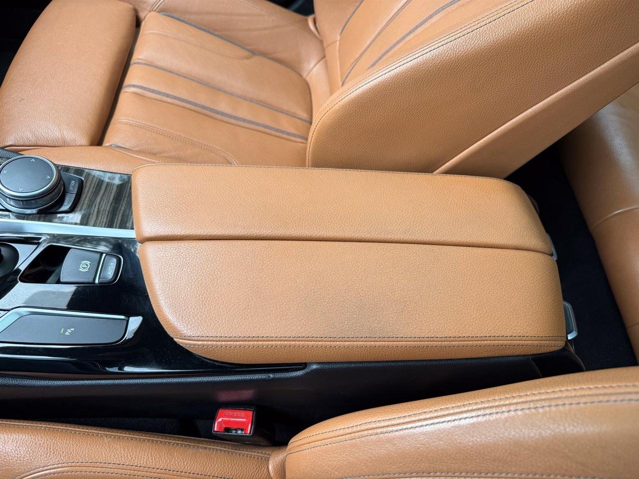BMW 5-Series  2018