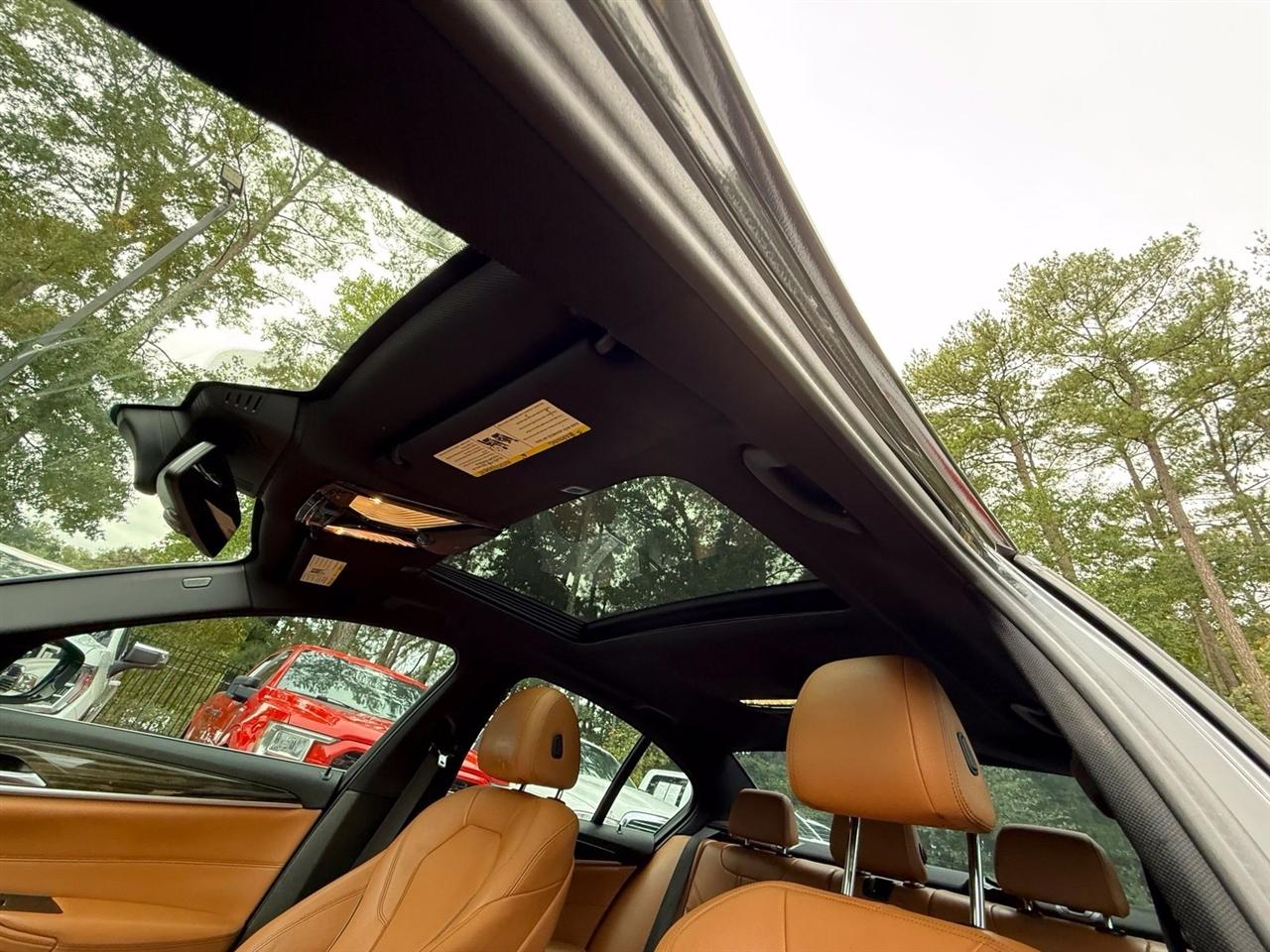 BMW 5-Series  2018