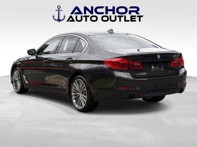 BMW 5-Series  2018