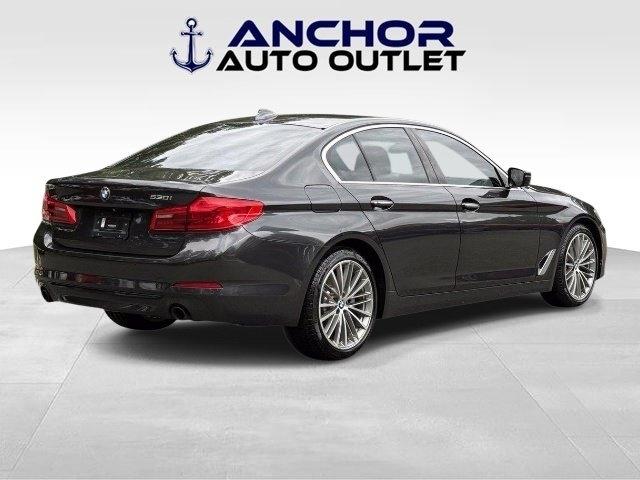 BMW 5-Series  2018